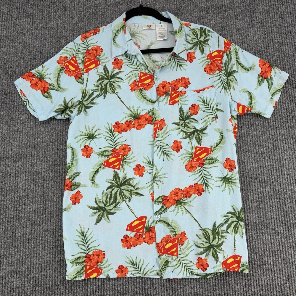 Superman Hawaiian Shirt Mens Small Comics Blue Floral Rayon Button Up DC